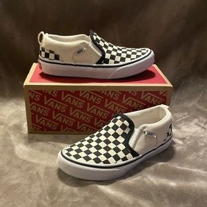 Classic checkered slip on Vans youth size 2